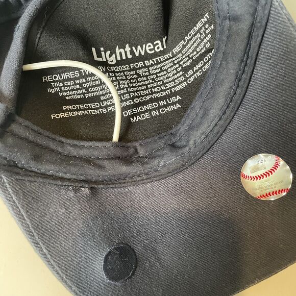 New York Yankees Light Up LED Lightwear Hat NY Cap Adjustable Baseball Unisex - Picture 8 of 12